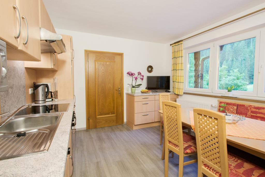 Ferienwohnung Pension Tirol Бихльбах Экстерьер фото